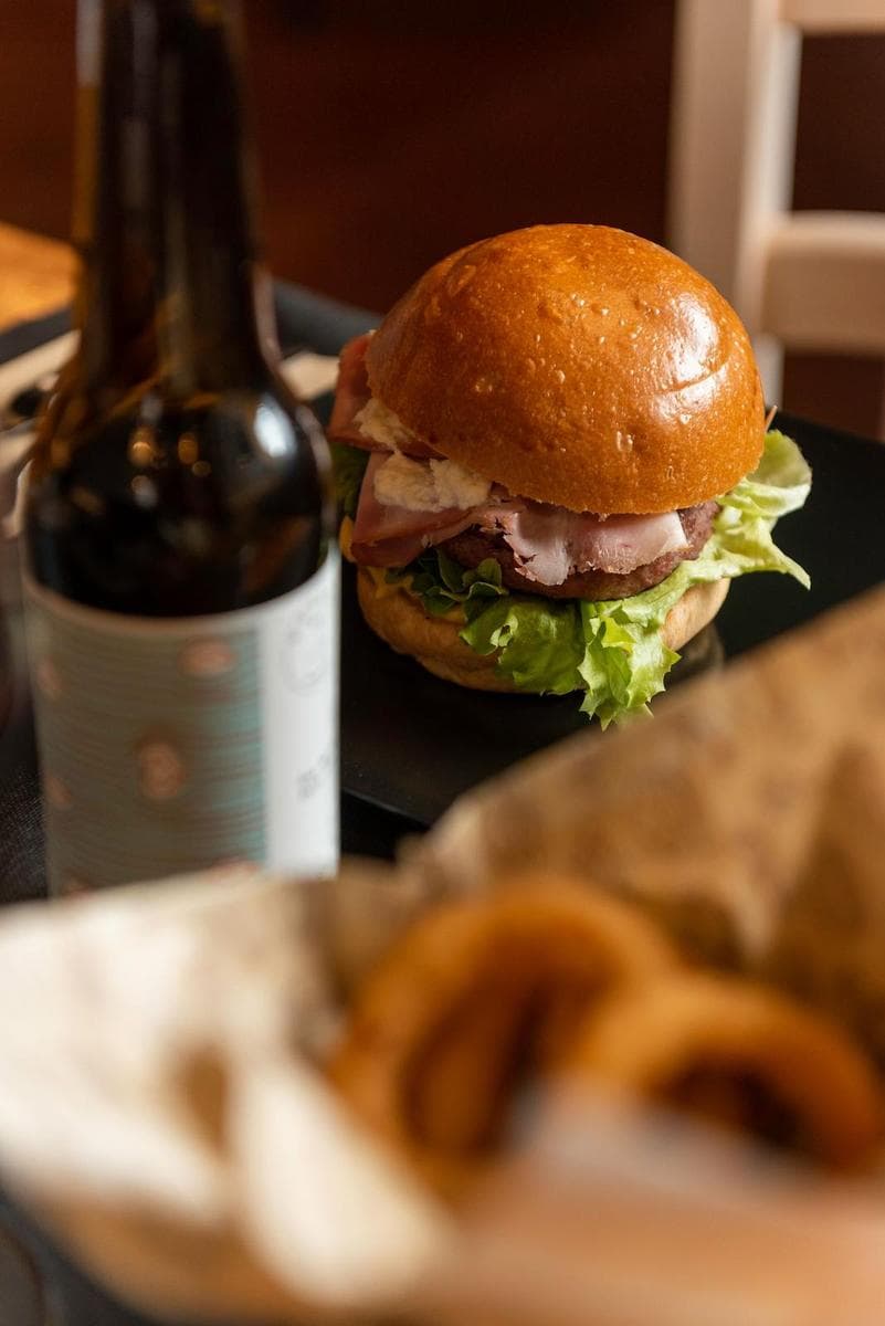Hamburger al carbone | Mop burgers & steaks